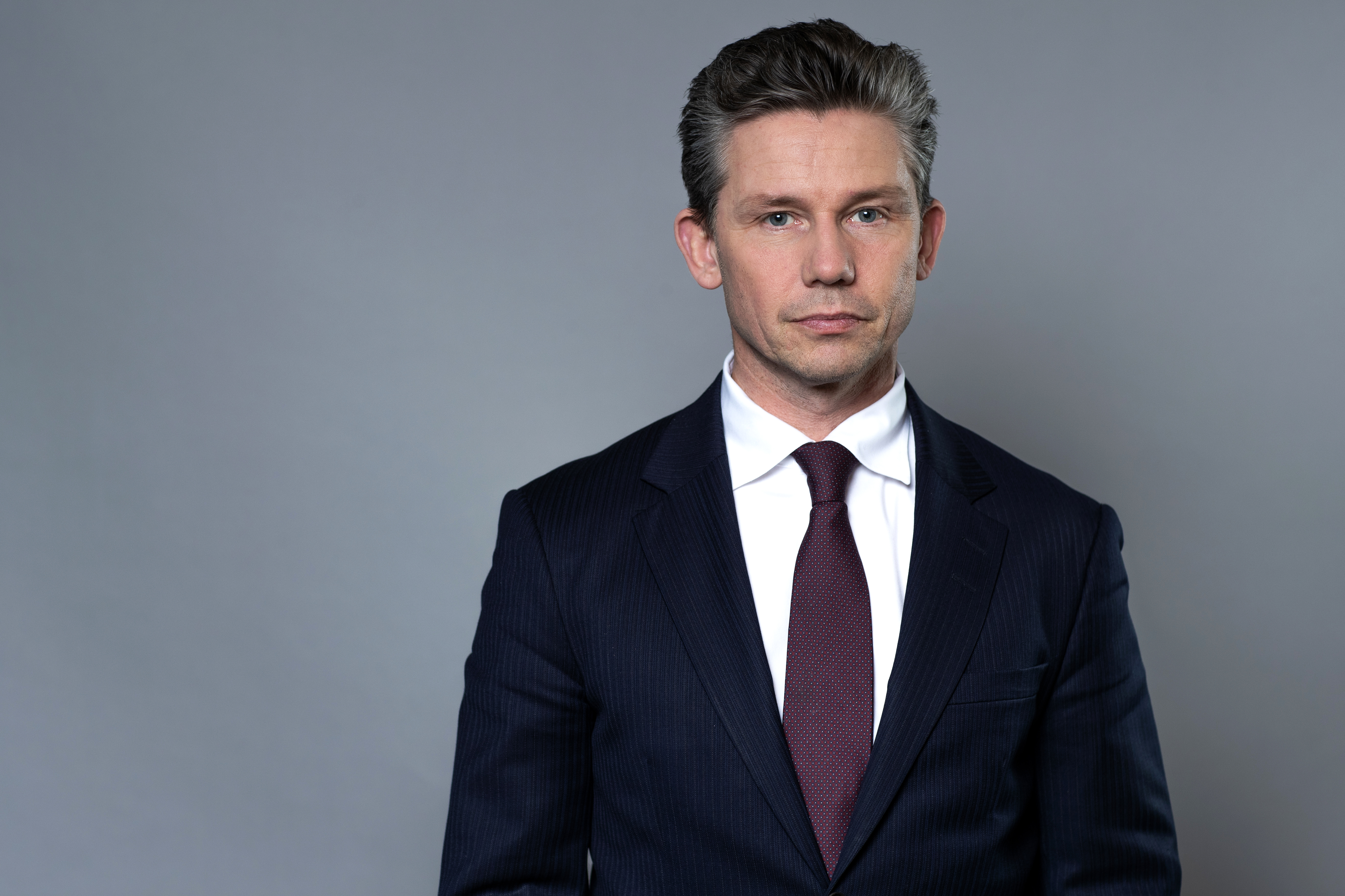 Pål Jonson, Minister for Defence