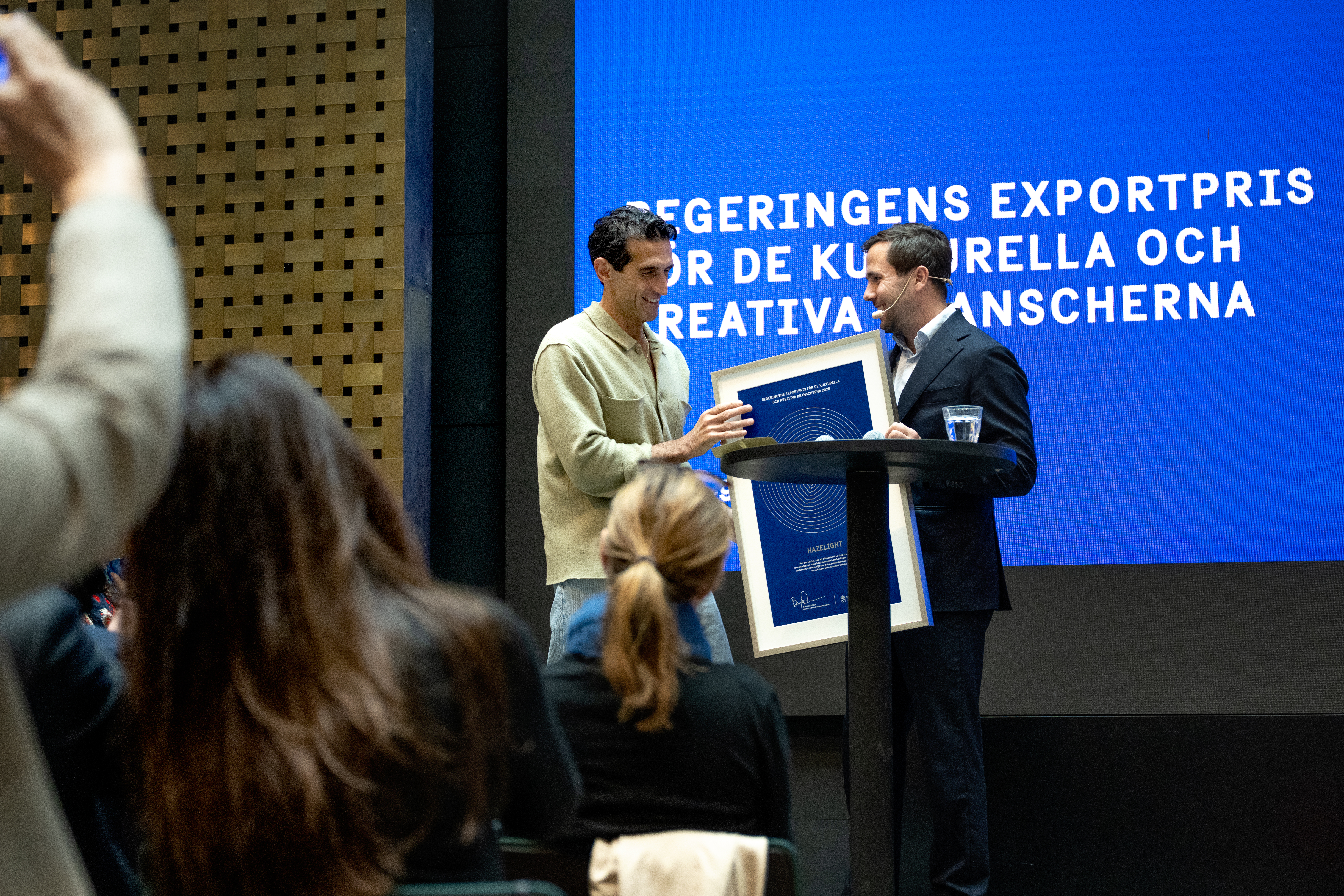 Josef Fares receives an award at the ceremony.