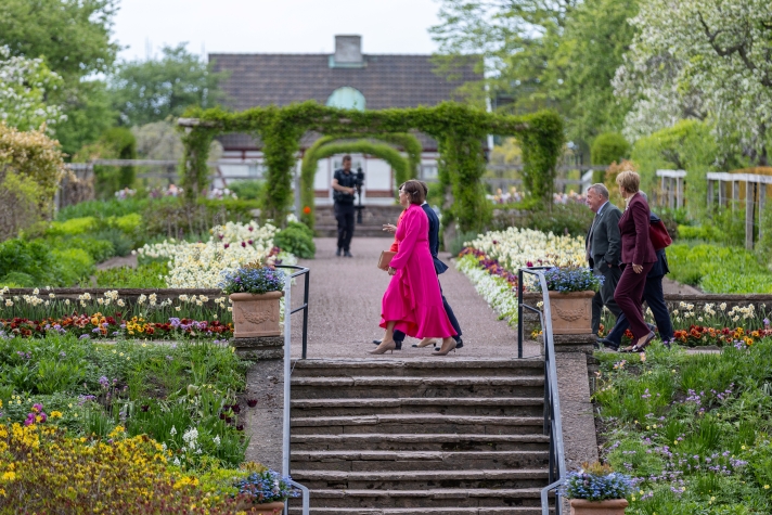 Picture showing the garden at Sofiero Palace